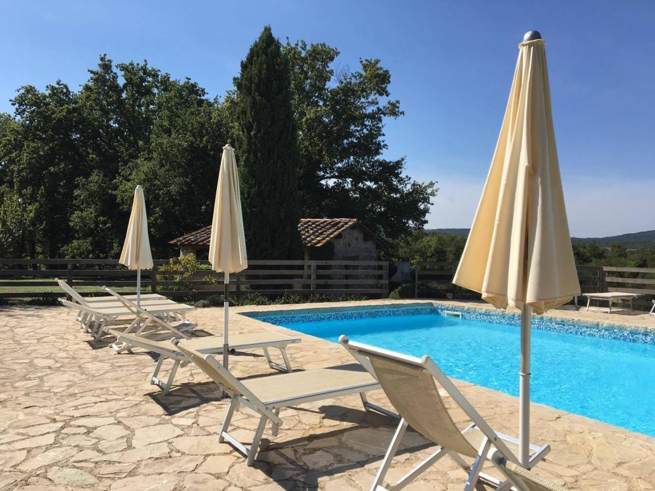 Fattoria Agriturismo Nerbona Casole dʼElsa Екстериор снимка